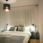 بيت ضيافة Industrial (adults Only)