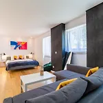 بيت ضيافة Industrial (adults Only) 3*