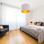 Industrial (adults Only) بيت ضيافة Lisboa