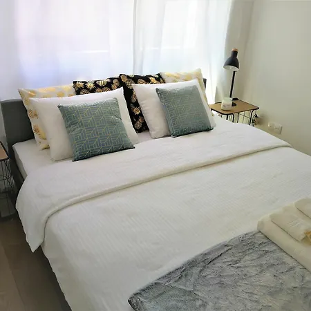 Industrial (adults Only) 招待所